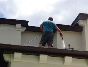 HeatWave Pressure Washing - GuyPowerCleaningRoof